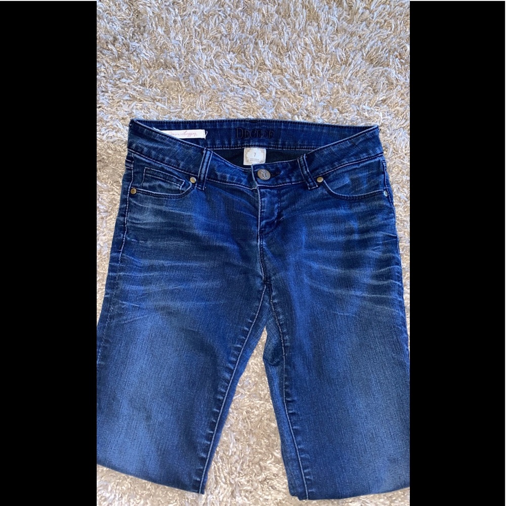 Decreed jeans